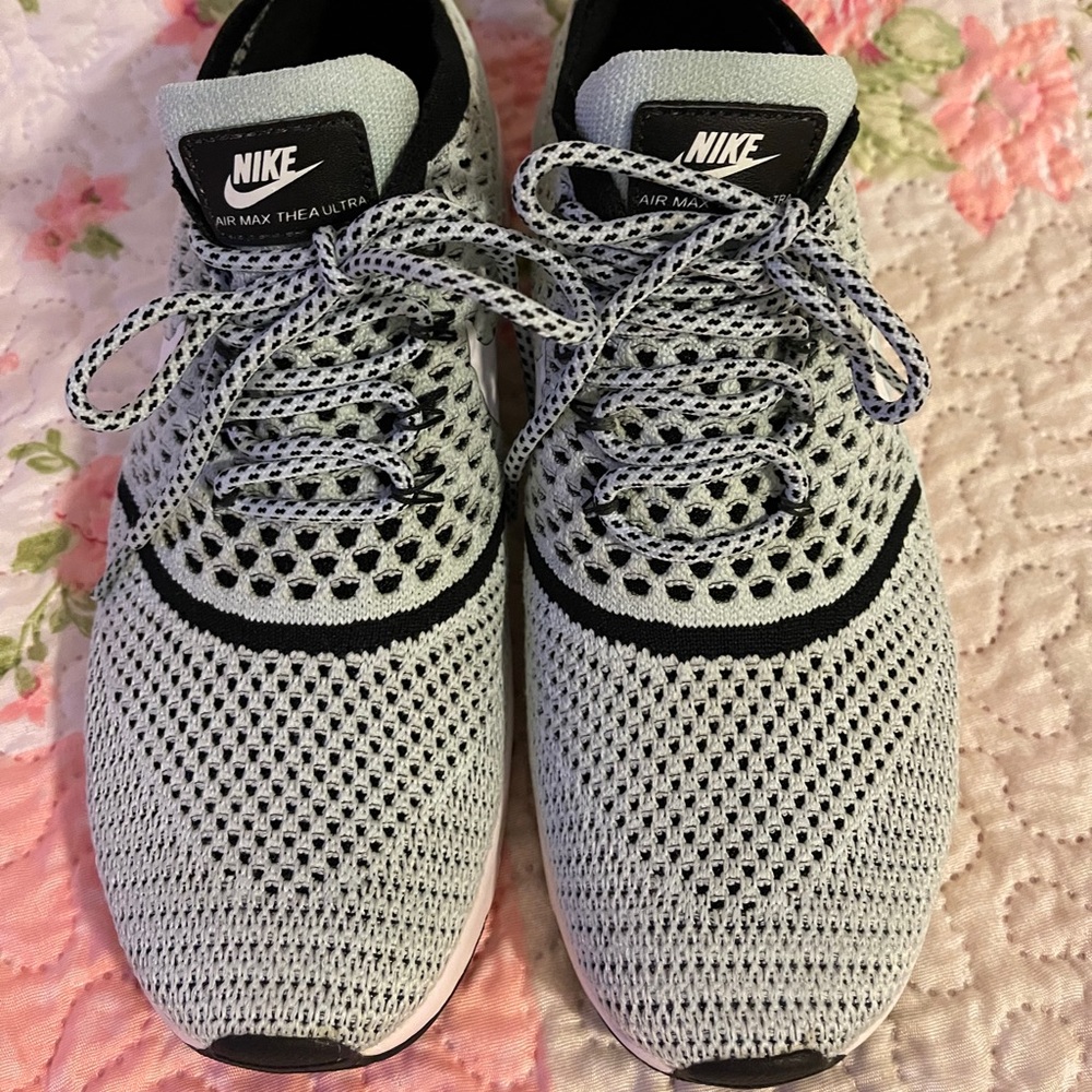 NIKE AIR MAX THEA ULTRA 👟